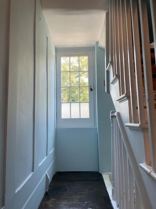 Beautiful London Victorian House, Sleeps 12 Βίλα Εξωτερικό φωτογραφία