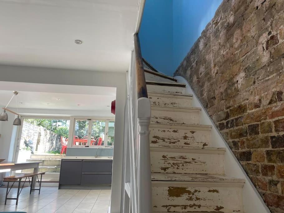 Beautiful London Victorian House, Sleeps 12 Βίλα Εξωτερικό φωτογραφία