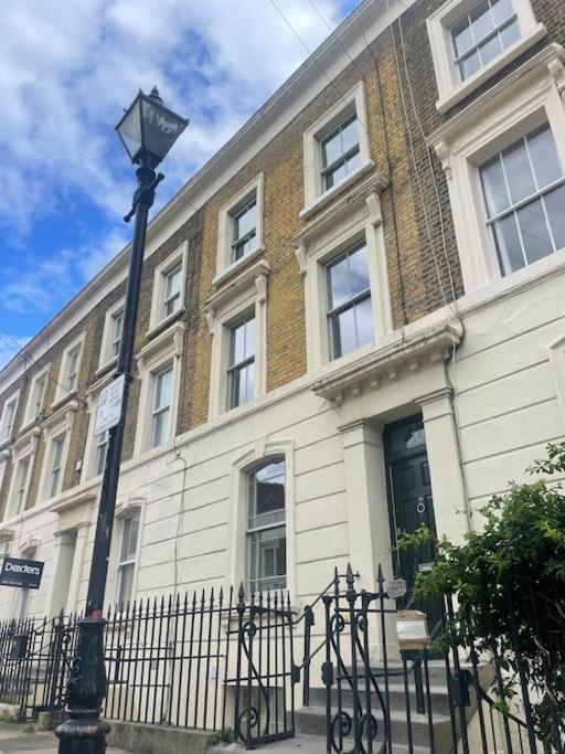 Beautiful London Victorian House, Sleeps 12 Βίλα Εξωτερικό φωτογραφία